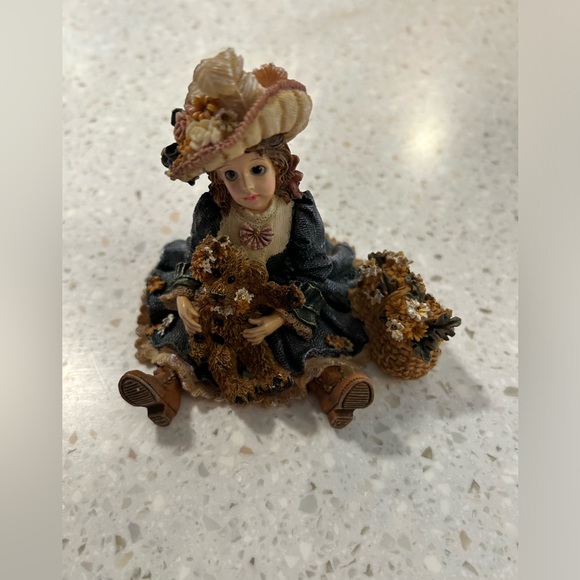 Boyd’s Bear Other - BYC Boyd’s Yesterday’s Child-Victorian Series No 4-Daisy